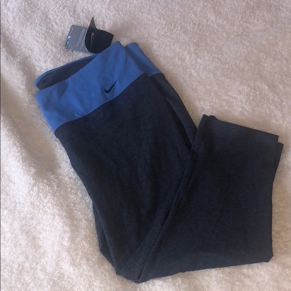 Nike Pants - Nike Legend 2.0 Tight Fit Capris NWT Size XL